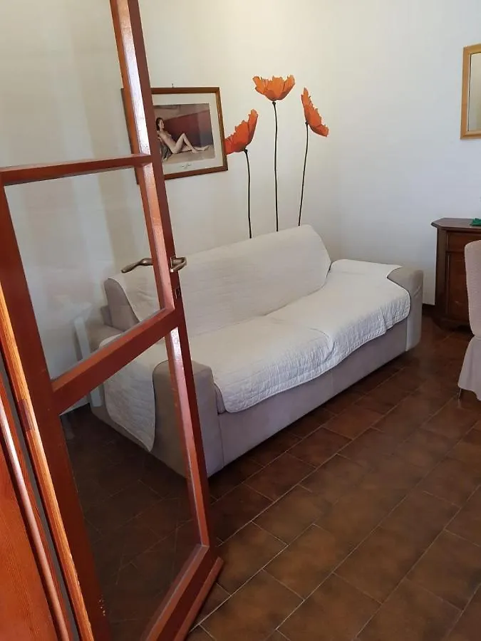 Casa Vacanze Claudia A Torre Del Lago Puccini Apartment Italy
