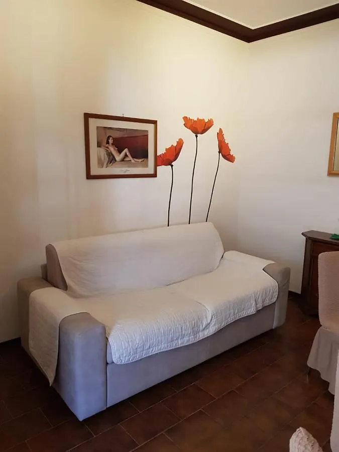 Casa Vacanze Claudia A Torre Del Lago Puccini Apartment Italy